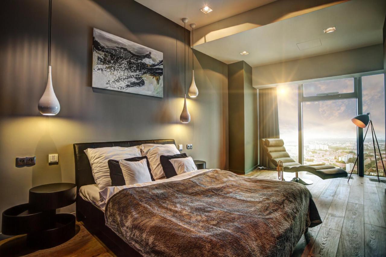 Apartamenty Sky Tower Wrocław Eksteriør billede